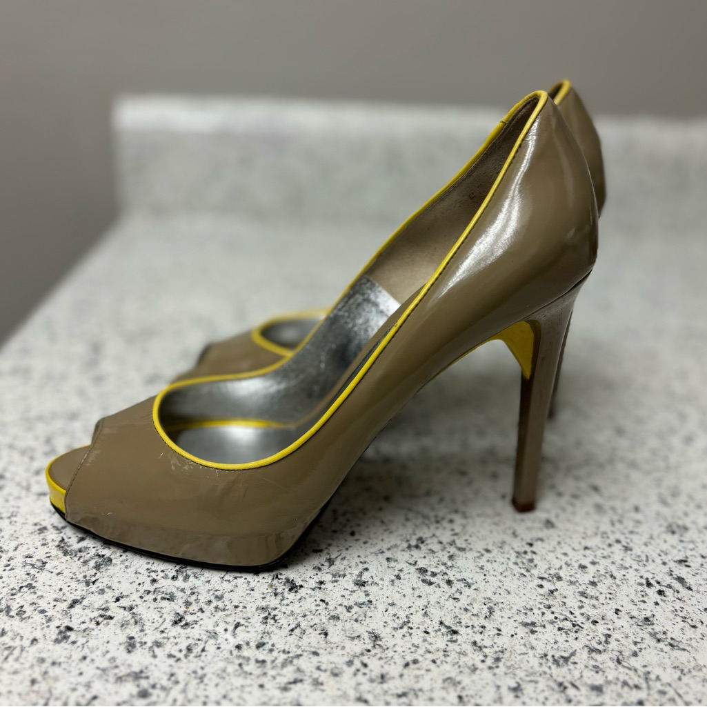 Davis By Ruthie Davis Stiletto Pumps